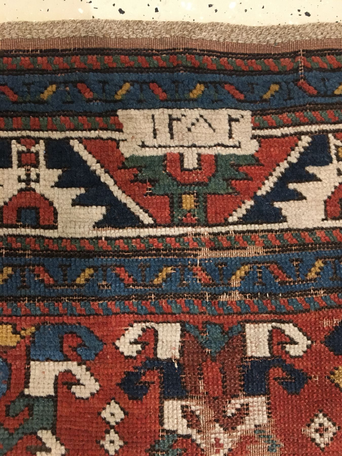 Detail f: Fachralo Kasak antik, Südwestkaukasus, Datiert 1861, Wolle geknüpft auf Wolle. Seltener Fachralo mit grünen Feld und Provenienztypischen ...