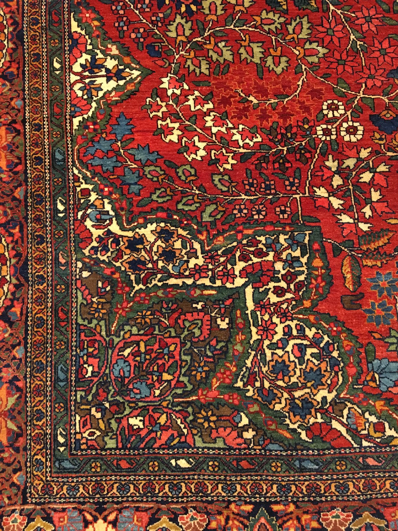 Detail g: Großer feiner Farahan antik, Westpersien, 19.Jhd., Korkwolle geknüpft auf Baumwolle. Hochdekorativer Farahan mit kunstvollen Medaillon Muster. ...