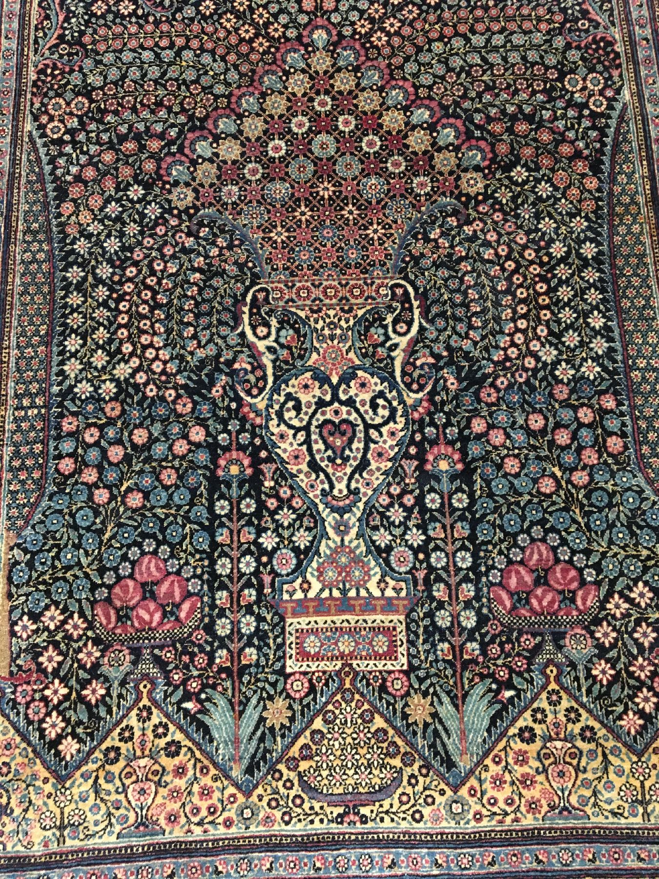 Detail c: Großer Teheran "Asgar Dalirian" antik "Signiert" (Mille Fleur), Zentralpersien, 19.Jhd., Korkwolle geknüpft auf Baumwolle. ...