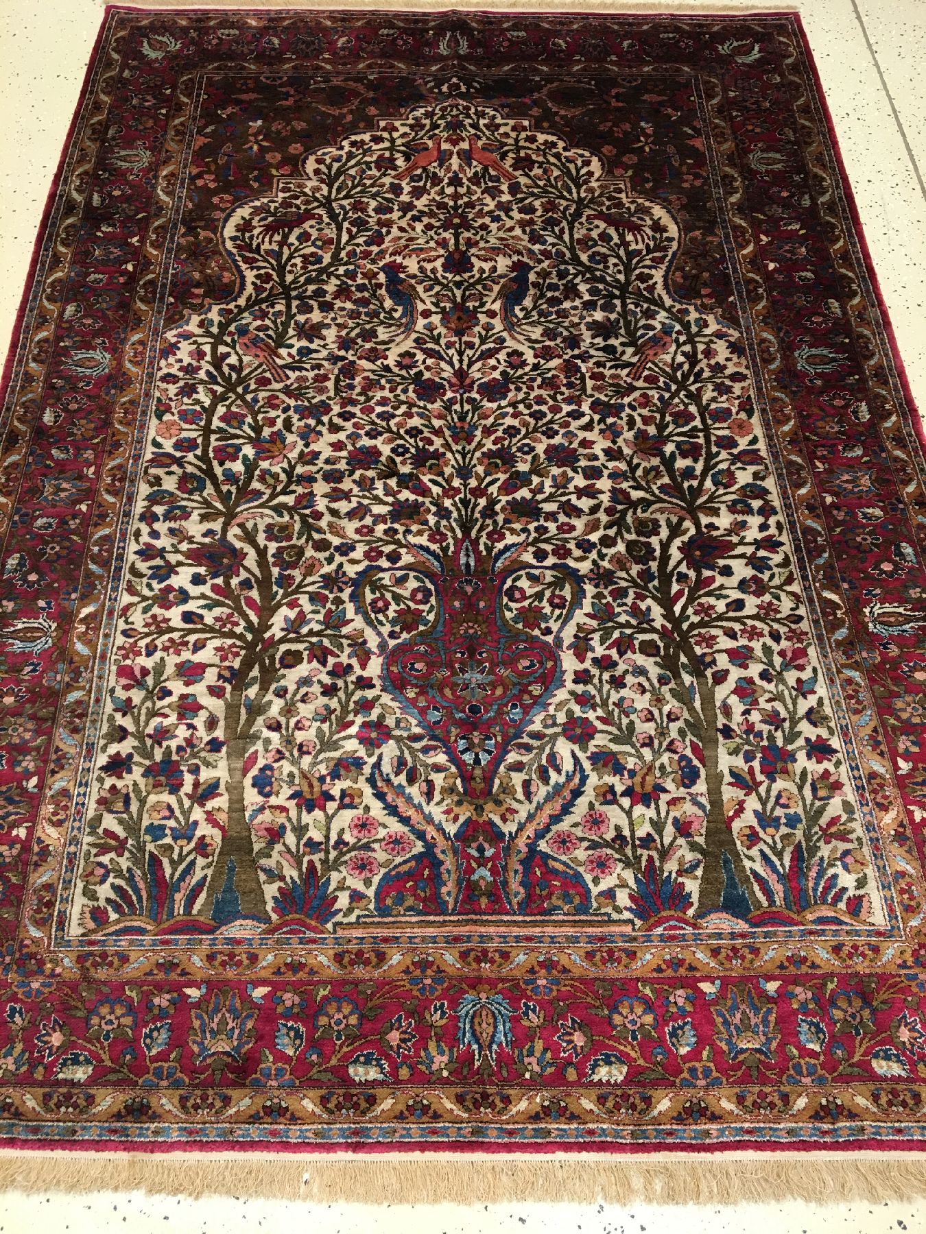 Detail a: Feiner weißgrundiger Seiden Keschan antik, Zentralpersien, 19.Jhd., reine Naturseide geknüpft auf Baumwolle. Feiner Seiden Keschan mit klassischen ...