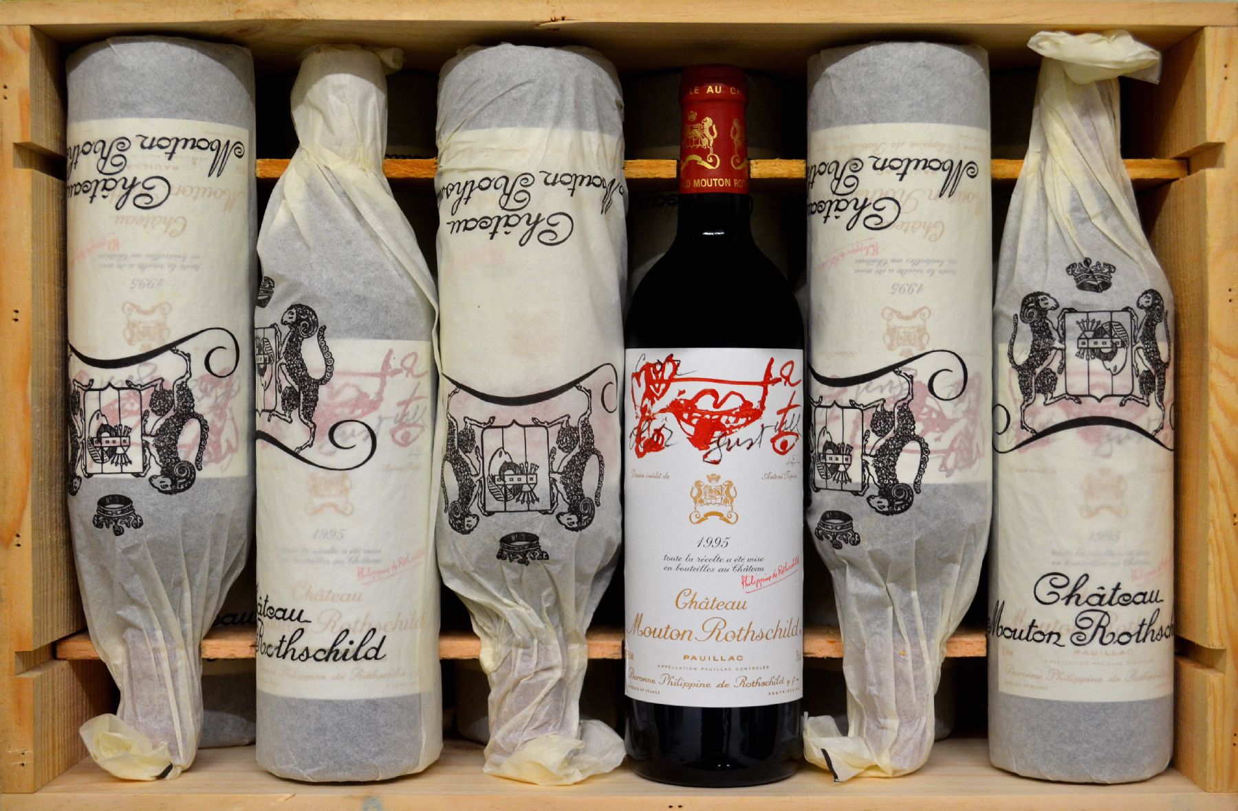 Detail a: 12 Flaschen 1995 Chateau Mouton Rothschild, Pauillac, Premier Grand Cru Classe, je ca. 75 cl, 12,5 % Vol., Füllstände: je ca. into neck, ...