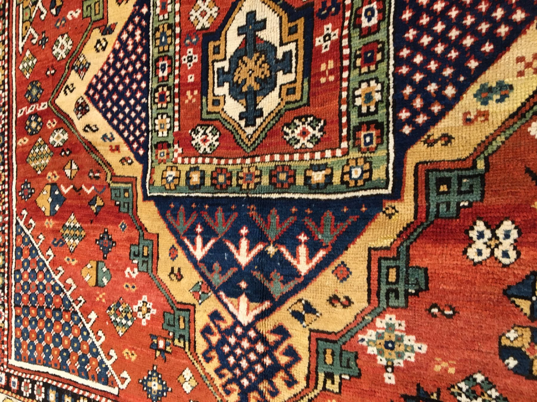 Detail g: Großer Kasak antik, Nordostkaukasus Dagestan-Gebiet, 19.Jhd., Wolle geknüpft auf Wolle. Seltener großformatiger kaukase mit Ghirlandaio Muster ...