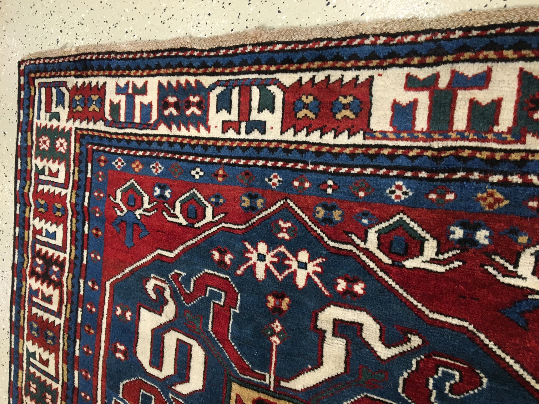 Detail g: Chondzoresk Kasak antik (Wolkenband Kasak), Südkaukasus, 19.Jhd., Wolle geknüpft auf Wolle. Wolkenband Kasak mit drei vollständige Medaillons auf ...