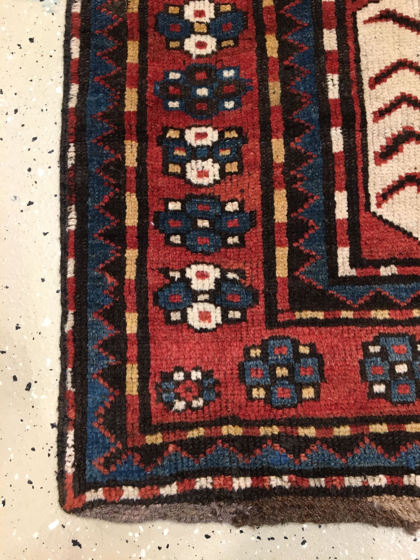 Detail f: Tschelaberd Kasak antik (Adler Kasak), Südkaukasus, 19.Jhd., Wolle geknüpft auf Wolle. Seltener Adler Kasak mit einen Adler-Gül und zwei ...