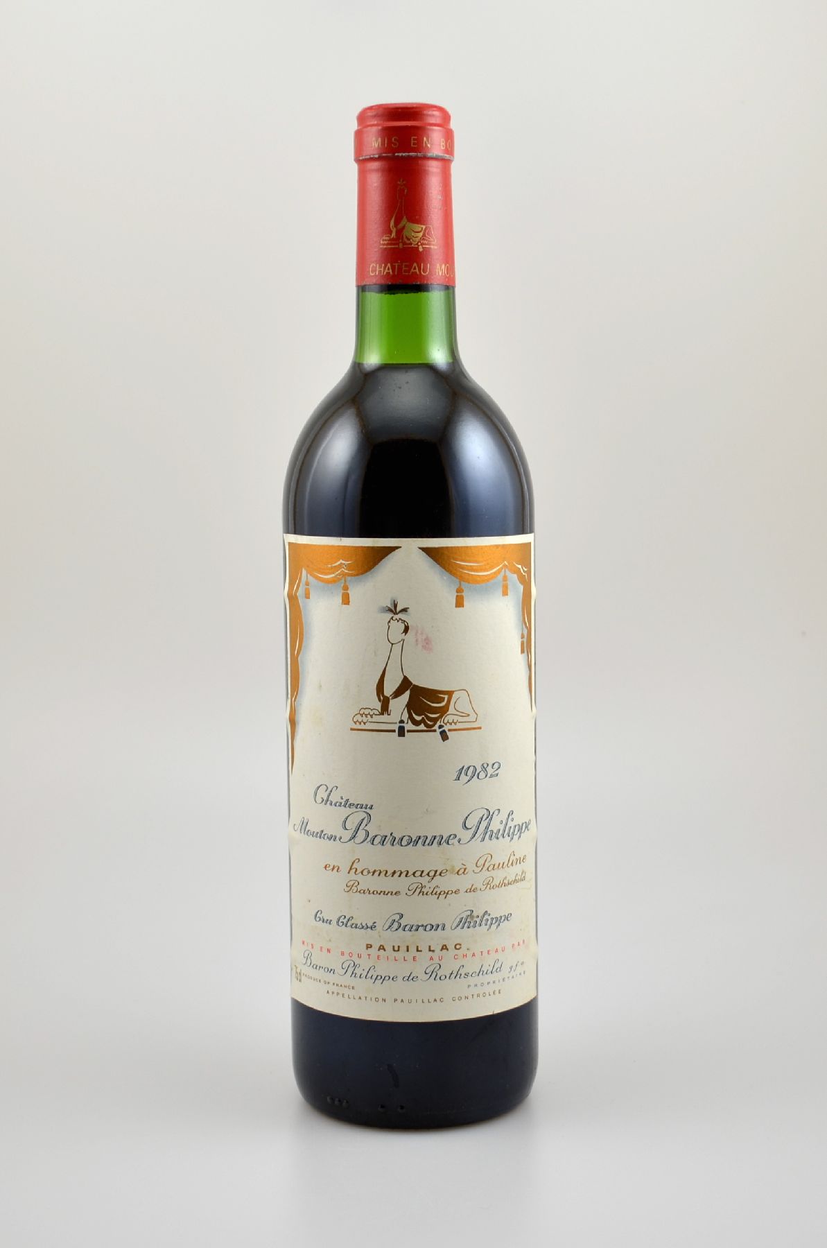 1 Flasche 1982 Chateau Mouton Baronne Philippe, en hommage a Pauline, Pauillac, ca. 75 cl, Füllstand: ca. top shoulder, guter Erhaltungszustand, ...