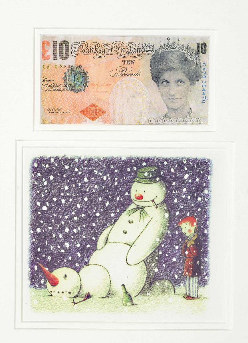 Banksy, zeitgenössischer britischer Künstler, Rude snowman and di-faced tenner, zwei Multiples in einem beidseitig verglasten Rahmen, Farboffsets, ...