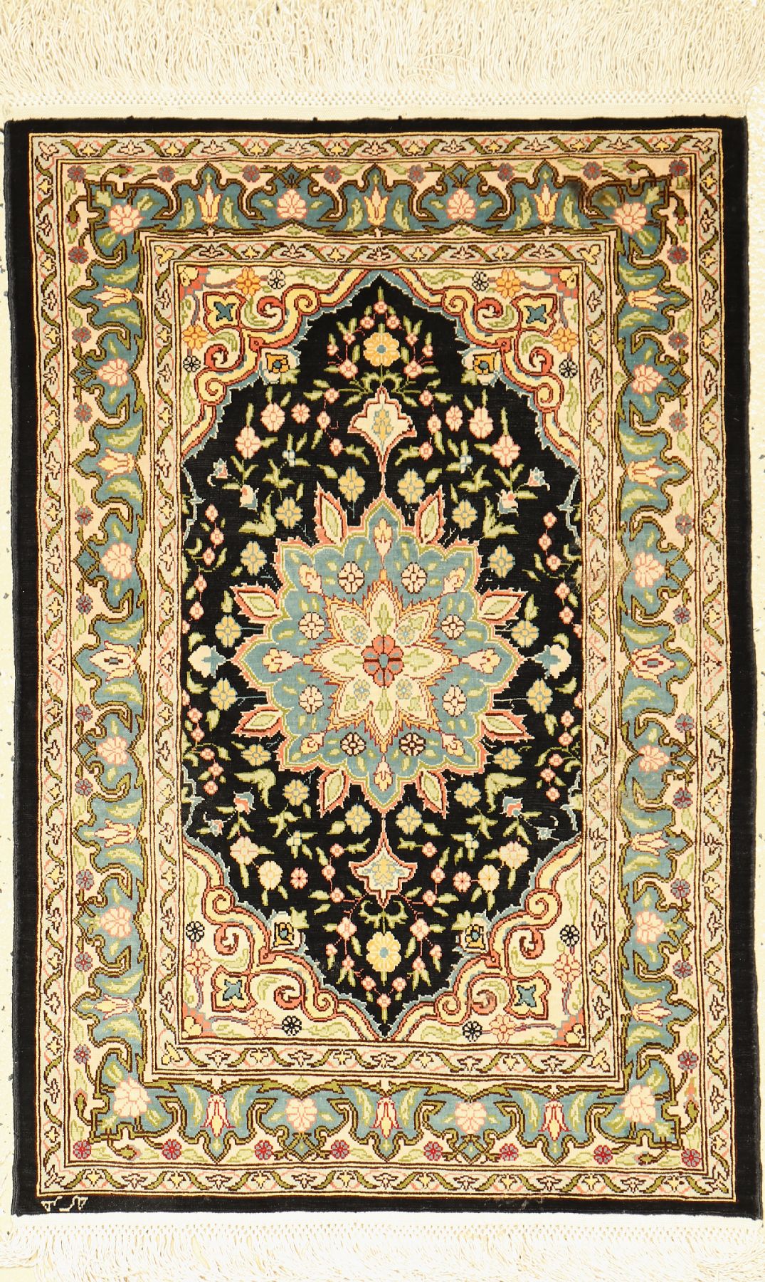 Hereke Seide signiert, Türkei, ca. 40 Jahre, reine Naturseide, ca. 72 x 49 cm, EHZ: 2