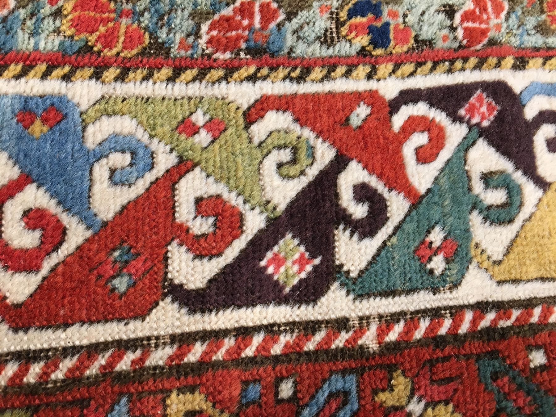 Detail h: Schahsavan "Galerie" antik, Nordwestpersien, 19.Jhd., Wolle geknüpft auf Wolle. Seltener Schahsavan mit erstklassigen Naturfarben. ...
