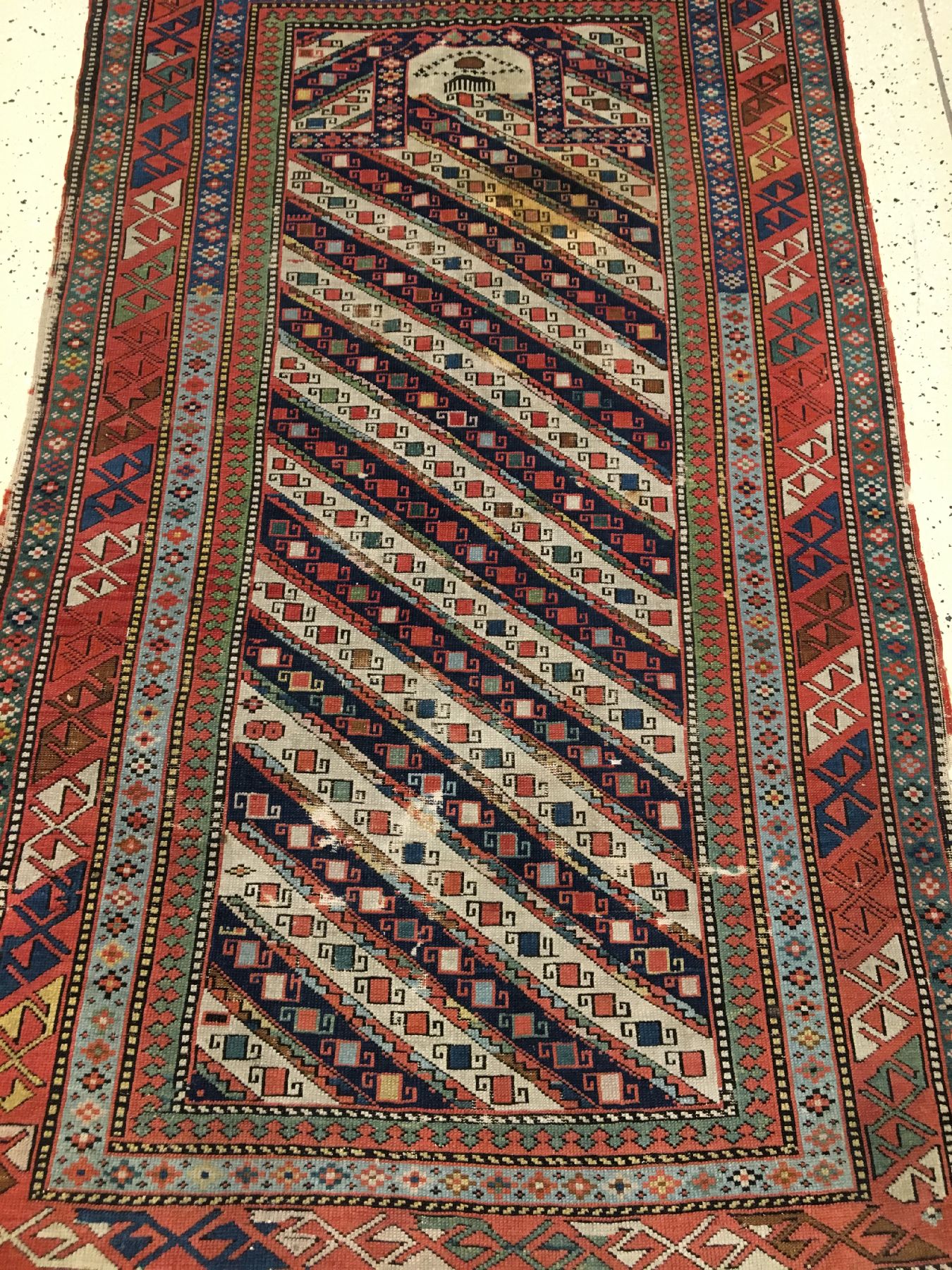 Detail a: Seltener feiner Schirwan "Gebetsteppich" antik, Ostkaukasus, 19.Jhd., Wolle geknüpftauf Wolle. Sehr feiner gestreifter Schirwan mit ...
