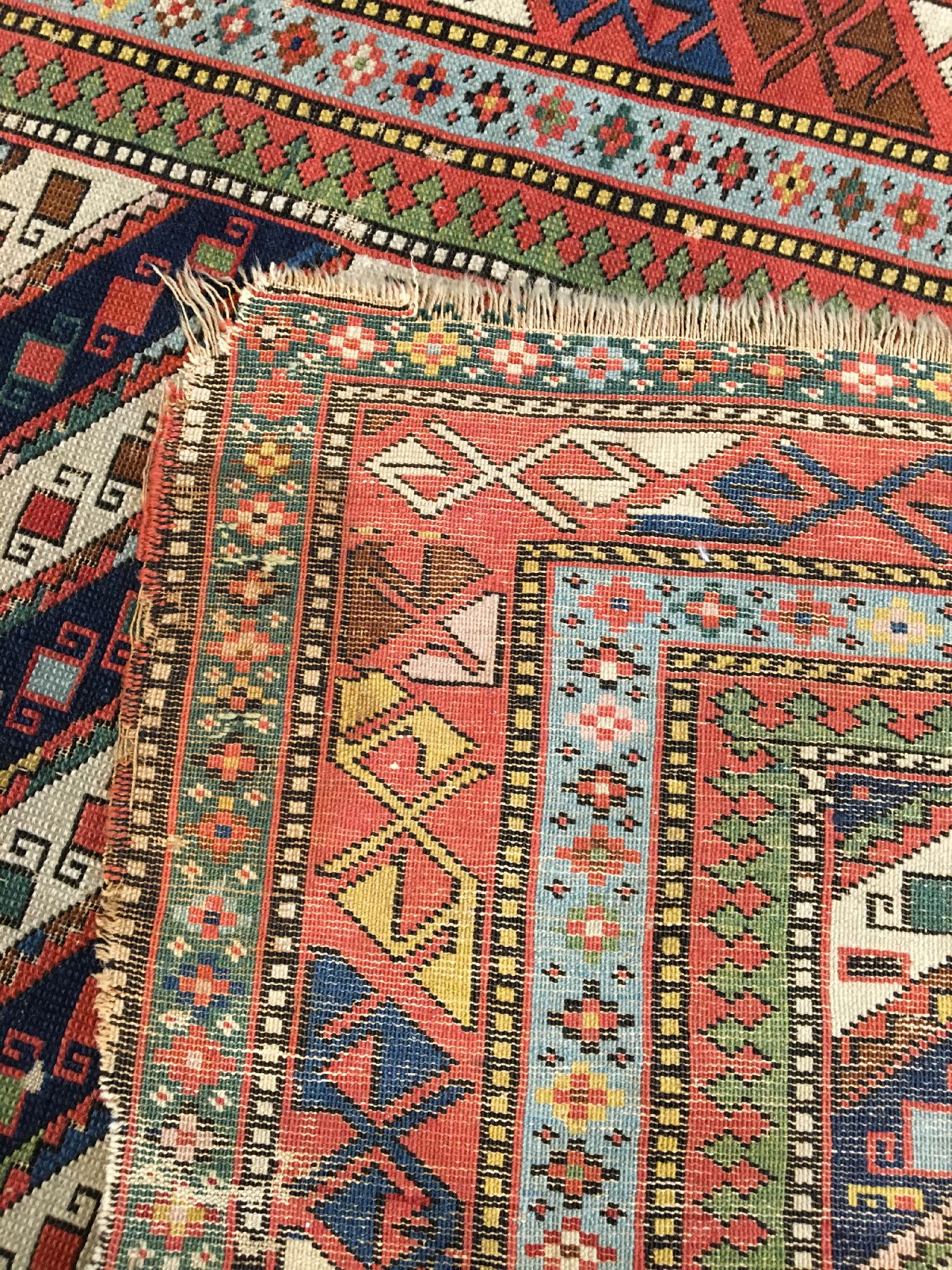 Detail h: Seltener feiner Schirwan "Gebetsteppich" antik, Ostkaukasus, 19.Jhd., Wolle geknüpftauf Wolle. Sehr feiner gestreifter Schirwan mit ...