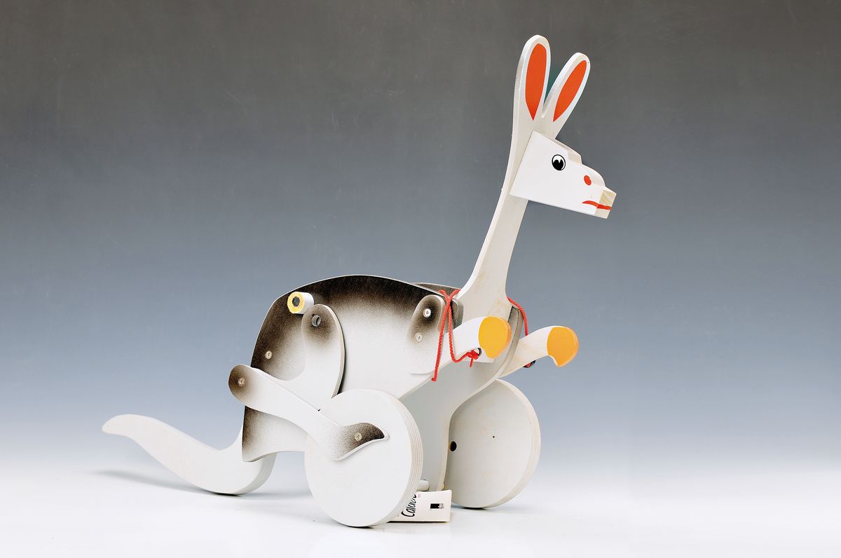 Alexander Calder, 1898-1976, Känguruh, Holzskulptur, autorisierte Reproduktion der Spielzeug Fima Vilac in Kooperation mit der Calder Foundation, ...
