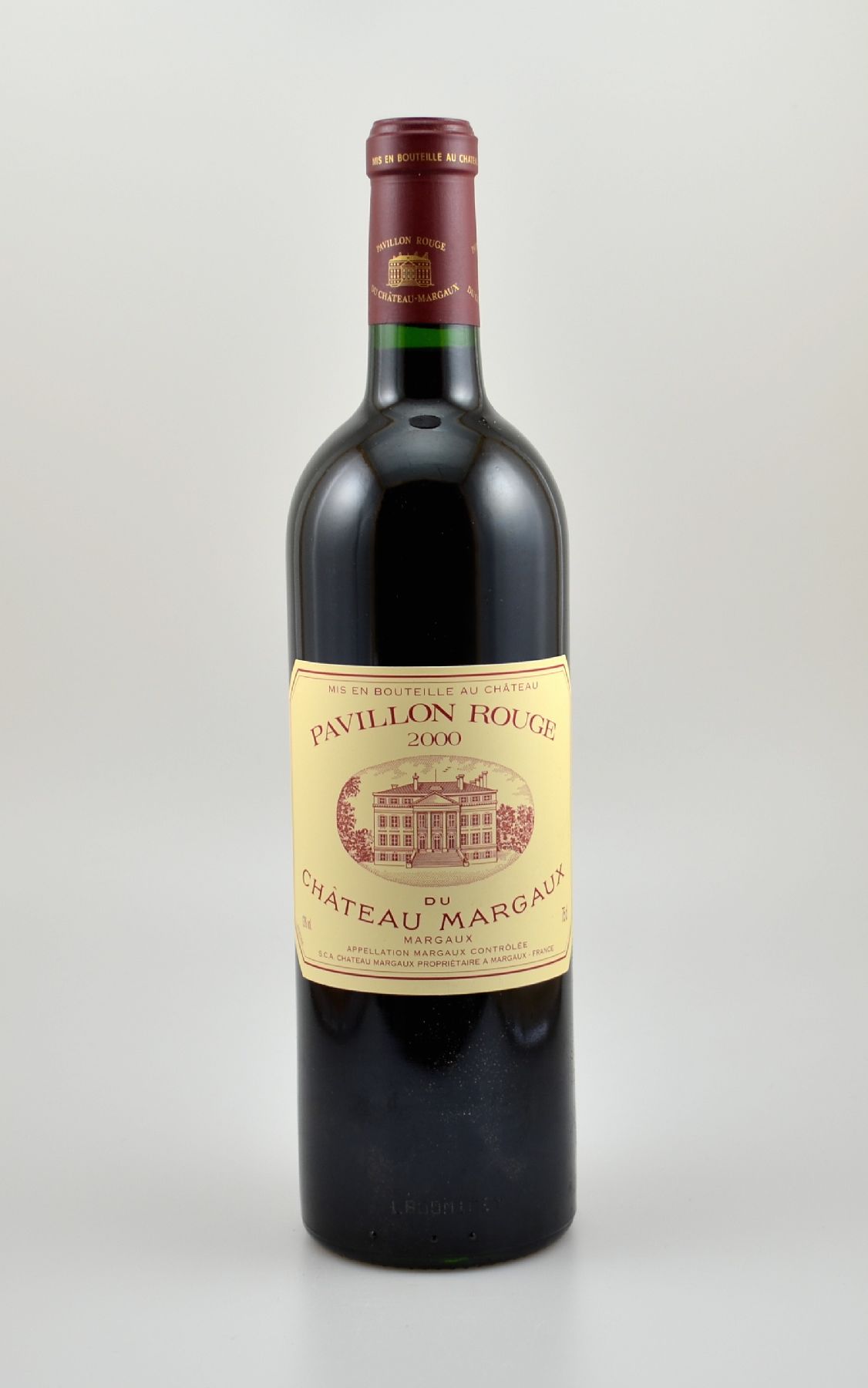 3 Flaschen 2000er Chateau Pavillon Rouge du Chateau Margaux, Margaux, 2. Wein von Chateau Margaux, je 75 cl, 13 % Vol, Füllstände: je into neck, ...