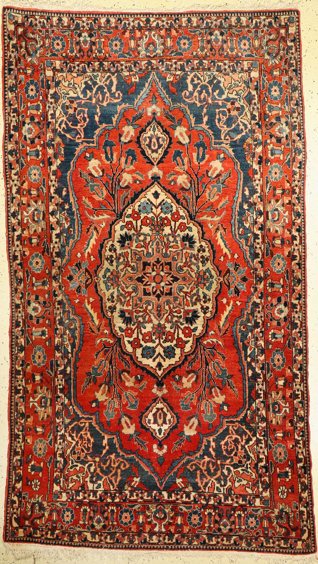 Bachtiar alt, Persien, ca. 60 Jahre, Wolle auf Baumwolle, ca. 238 x 133 cm, EHZ: 2-3