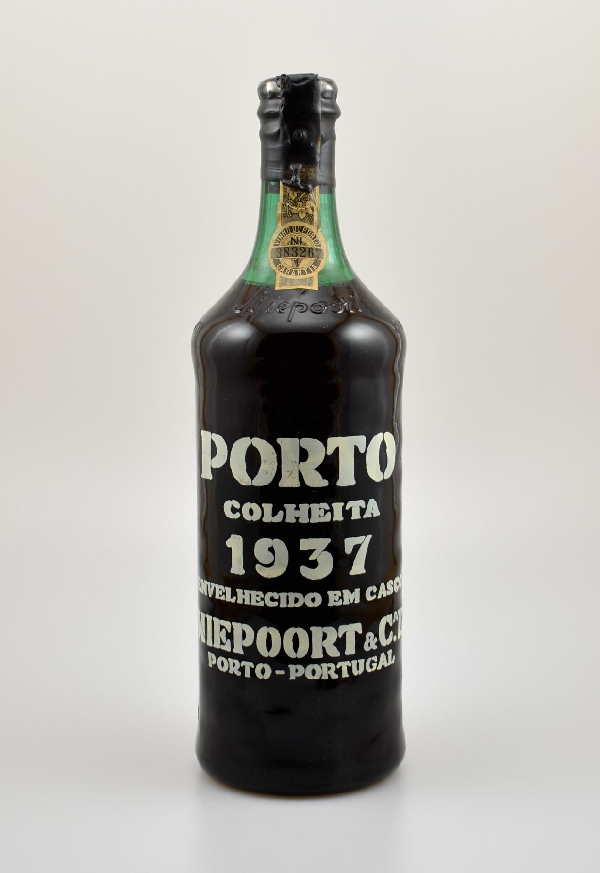 1 Flasche 1937 Niepoort Colheita, ca. 75 cl,20,8 % Vol., Füllstand: ca. top shoulder, unverkostet, orig. Banderole, guter Erhaltungszustand, Import ...