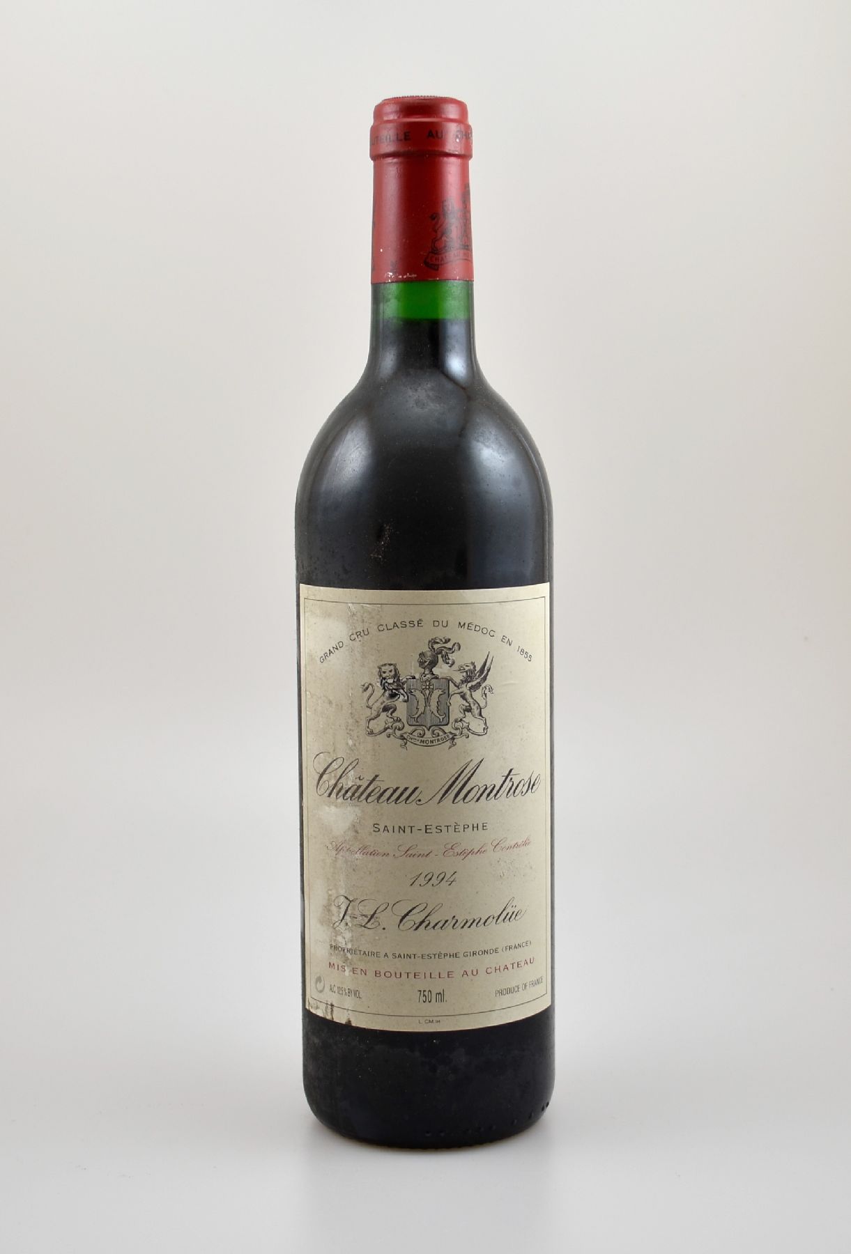 1 Flasche 1994 Chateau Montrose, Saint-Estephe, Grand Cru Classe, ca. 75 cl, 12,5 % Vol., Füllstand: into neck, Etikett beschmutzt, unverkostet, ...