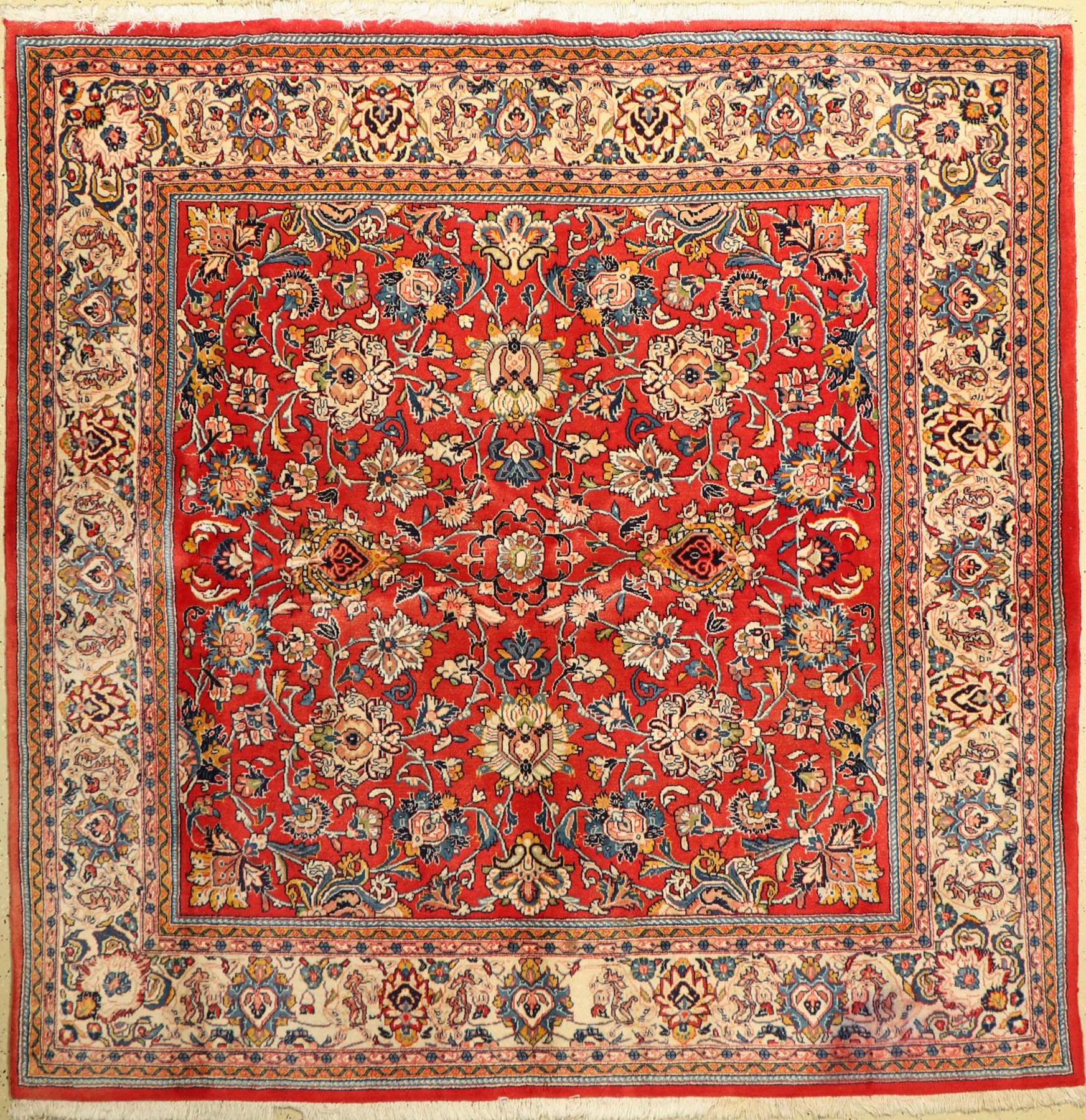 Sarogh fein, Persien, ca. 40 Jahre, Wolle auf Baumwolle, ca. 210 x 207 cm, EHZ: 2 unterer Berreich Verfärbt.