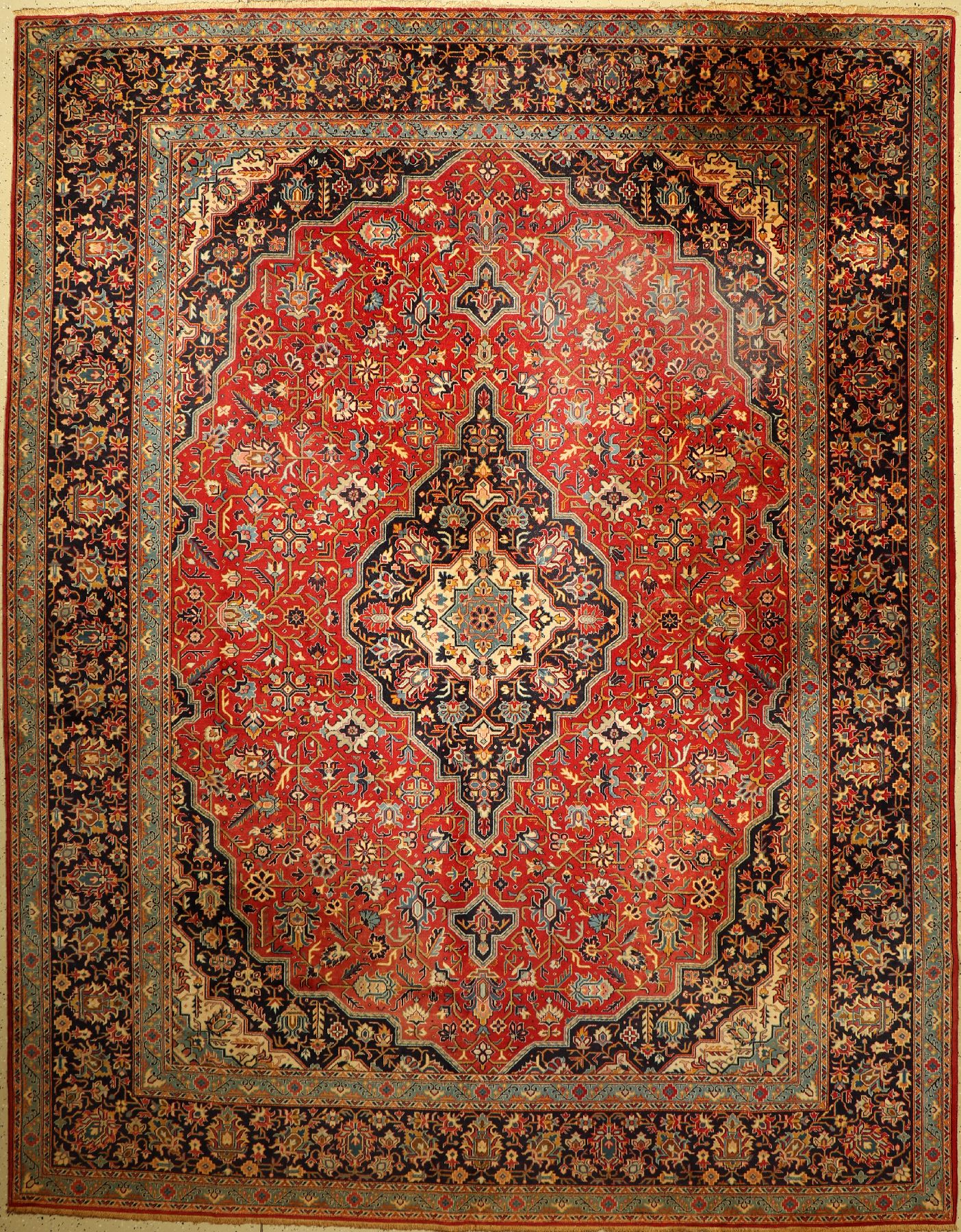Keschan alt, Persien, ca. 50 Jahre, Wolle auf Baumwolle, ca. 380 x 302 cm, EHZ: 4 (reinigungsbed.)