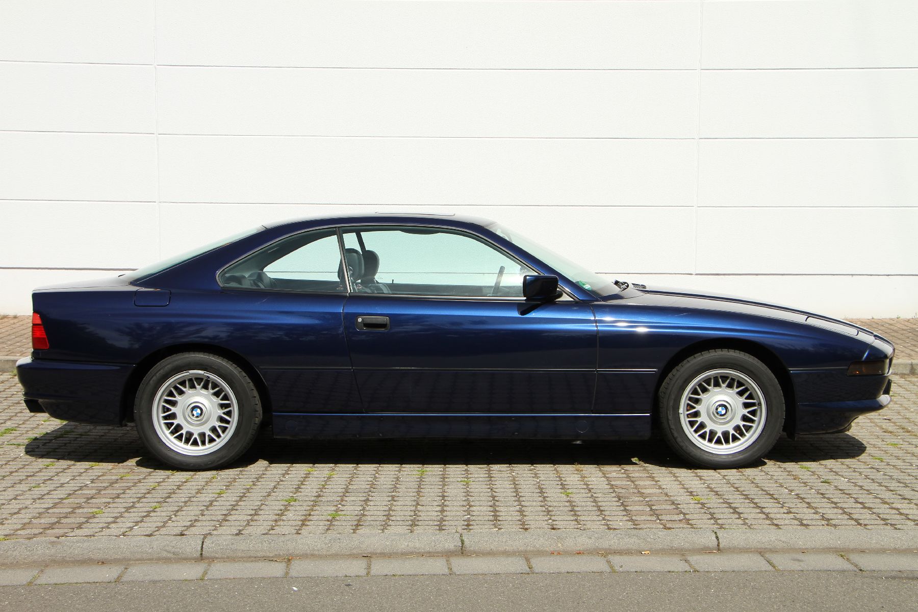 Detail e: BMW 850i E31, Fahrgestellnummer: WBAEG11080CB14543, EZ 11/1992, deutsches Fahrzeug aus 1. Hand, Laufleistung 61.400 km, 220 kW/ 300 PS, 12 Zylinder, ...