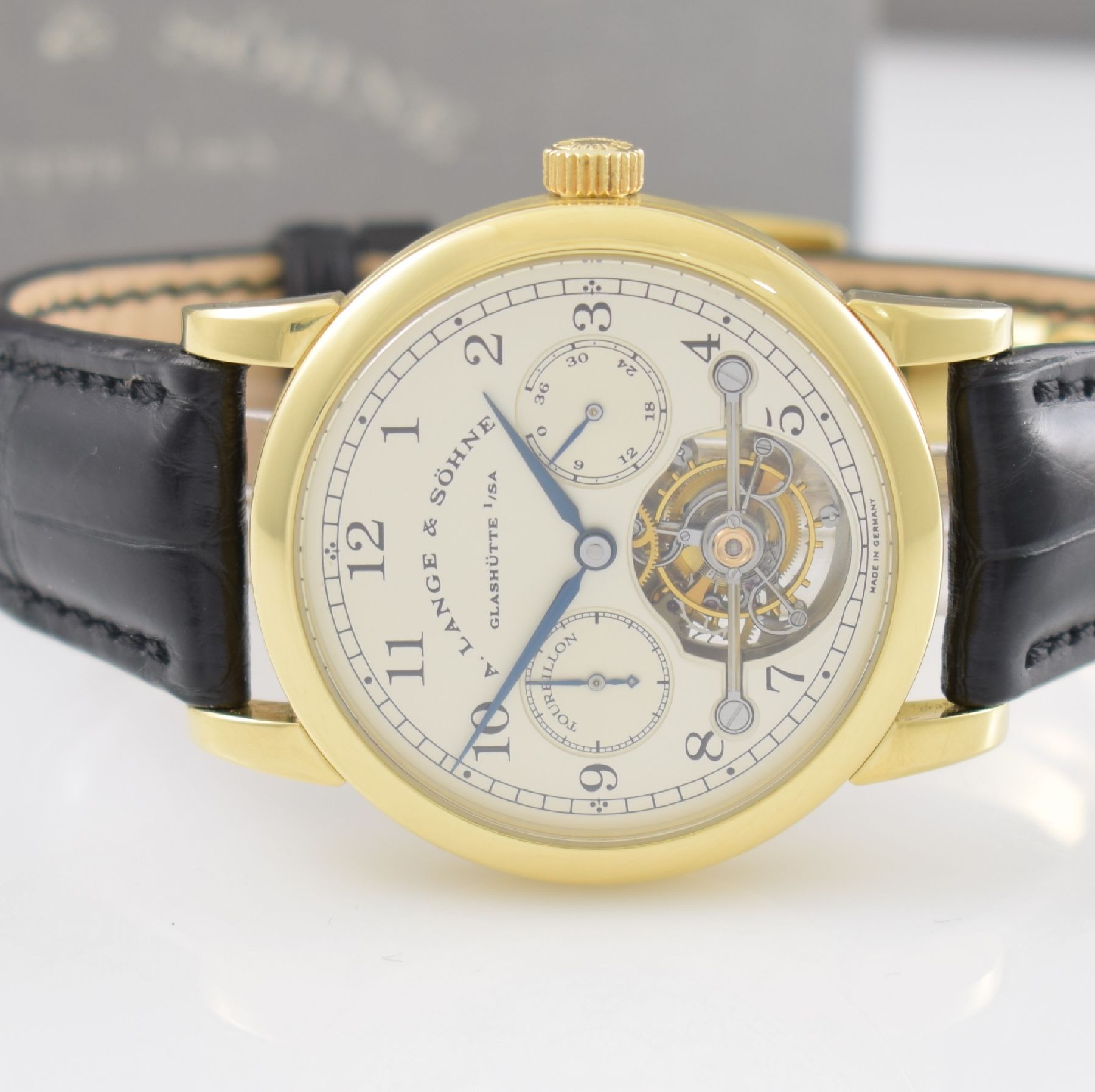 Detail b: A. LANGE & SÖHNE hochfeines & seltenes Tourbillon Pour le Mérite in GG 750/000, Ref. 701.001, auf 150 Stück limitiertes Sondermodell, 3-teil. Geh. ...