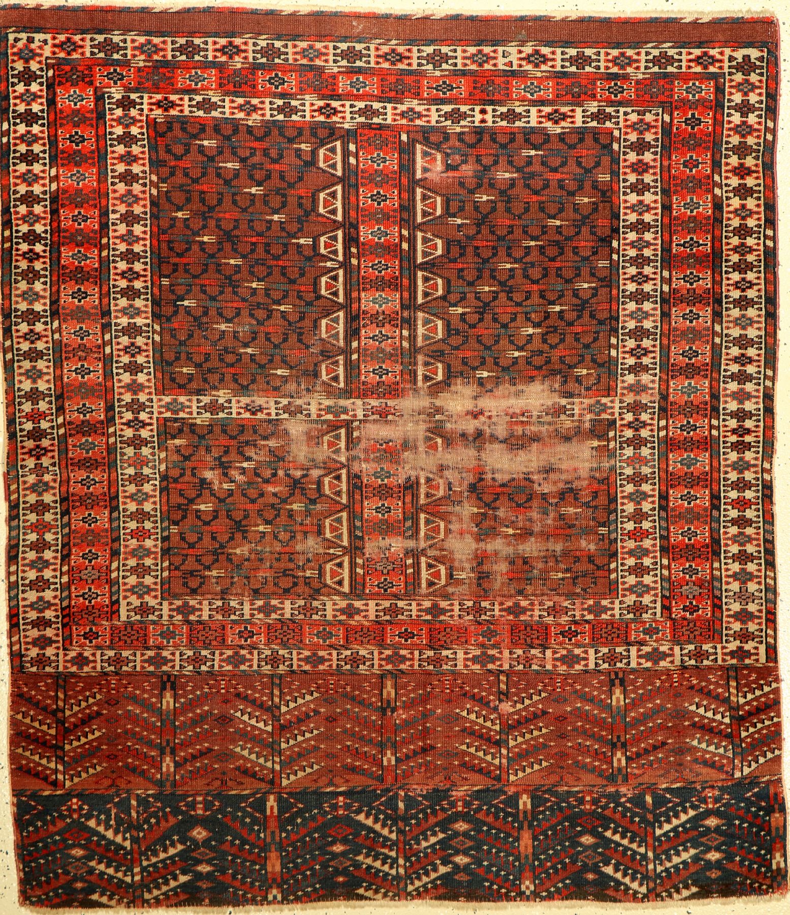 Yomud Ensi, Turkmenistan, um 1900, Wolle auf Wolle, ca. 153 x 134 cm, EHZ: 5