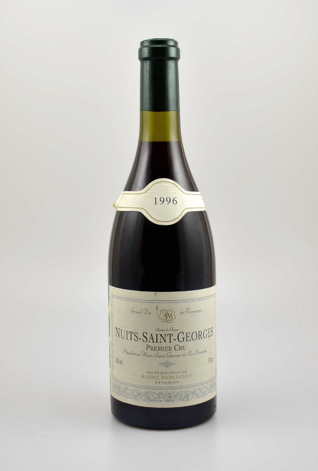 2 Flaschen 1996 Nuits-Saint-Georges, Premier Cru, Andre Montessuy, je ca. 75 cl, 13 % Vol., Abstände zwischen Kapsel und Wein: ca. 1,5 - 2 cm, ...