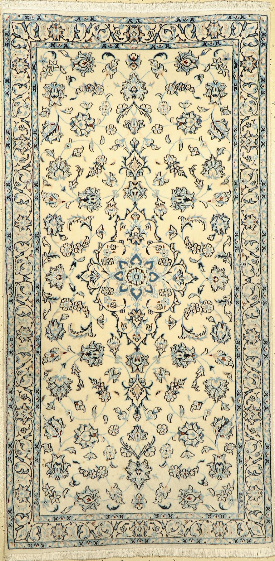 Nain fein, Persien, ca. 30 Jahre, Korkwollemit Seide, ca. 200 x 100 cm, EHZ: 2, (Reinigungsbedürftig)