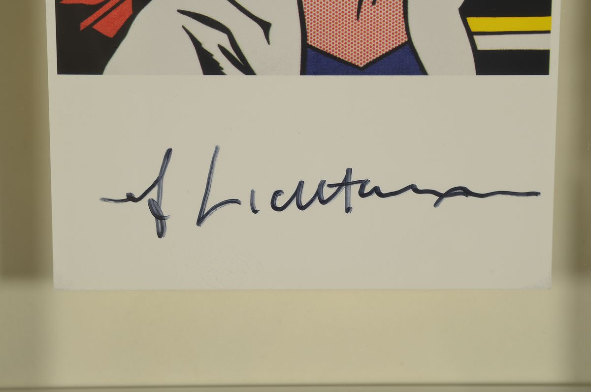 Detail a: Roy Lichtenstein, 1923-1997, "M-Maybe He Became ill and couldn't Leave the Studio!" Kunstpostkarte, handsign., zwischen doppelt ...