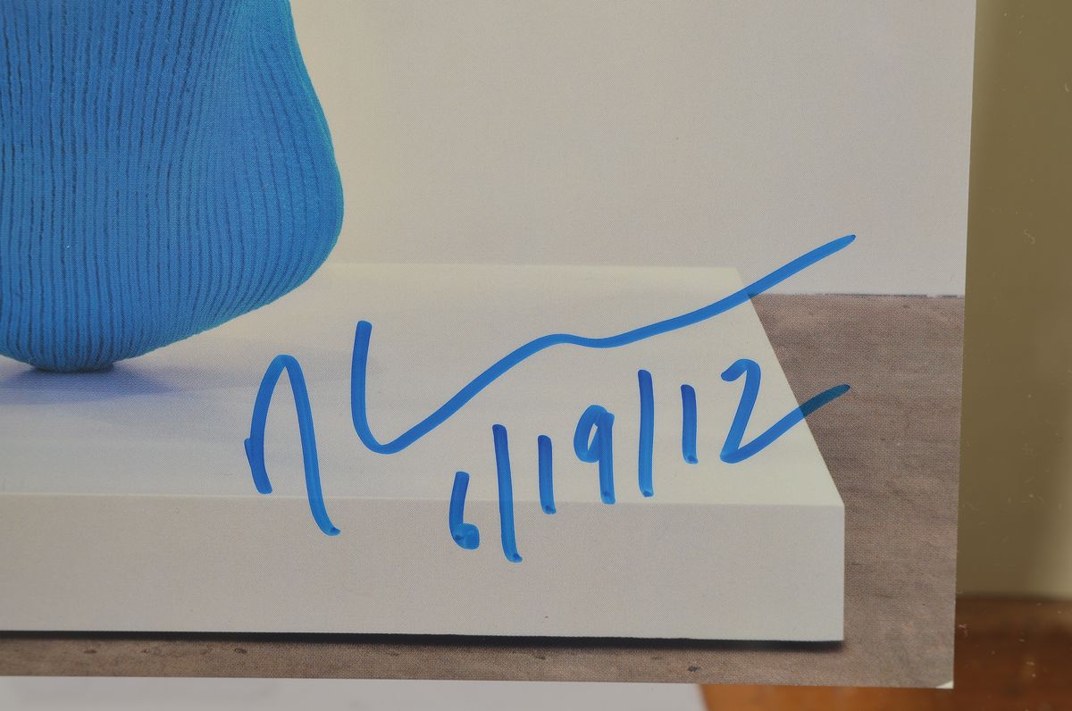 Detail a: Jeff Koons, geb. 1955, "Cat on a Clothesline", Farboffset auf Karton, zwischen doppelt Plexiglas gerahmt, ca. 29,5x21 cm, gesamt ca. ...