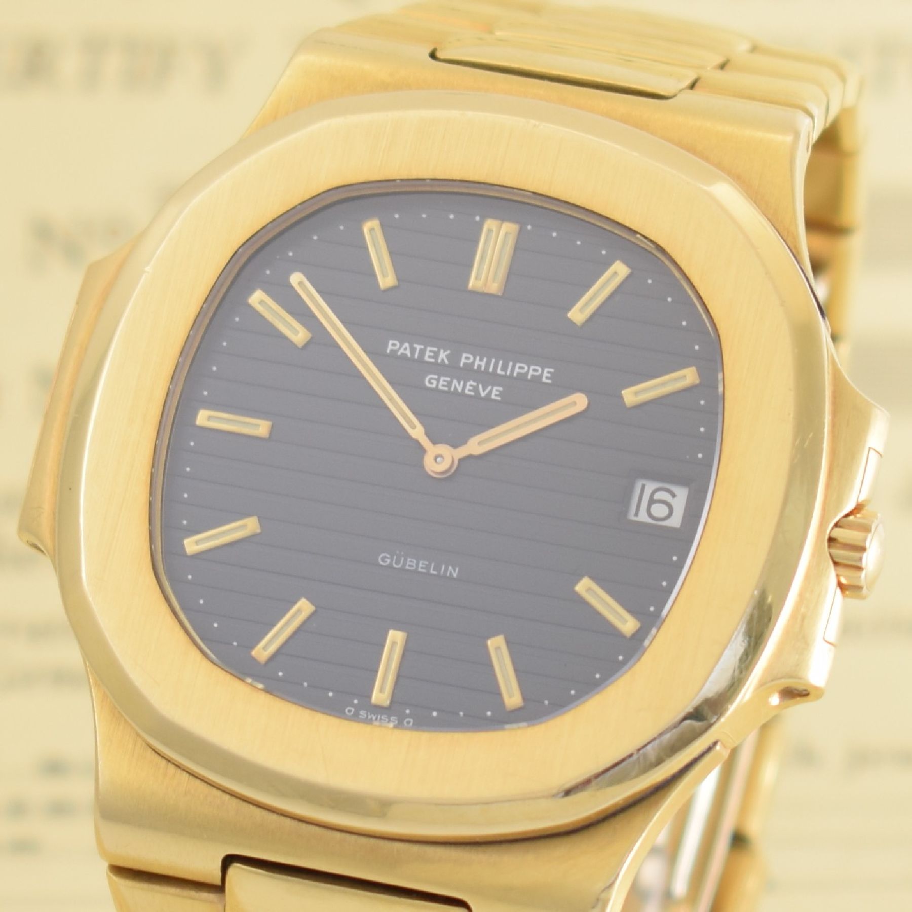 Detail e: PATEK PHILIPPE / GÜBELIN hochfeine & seltene Herrenarmbanduhr "Jumbo" Nautilus Ref. 3700/1 Design von Gerald Genta in GG 750/000 mit ...