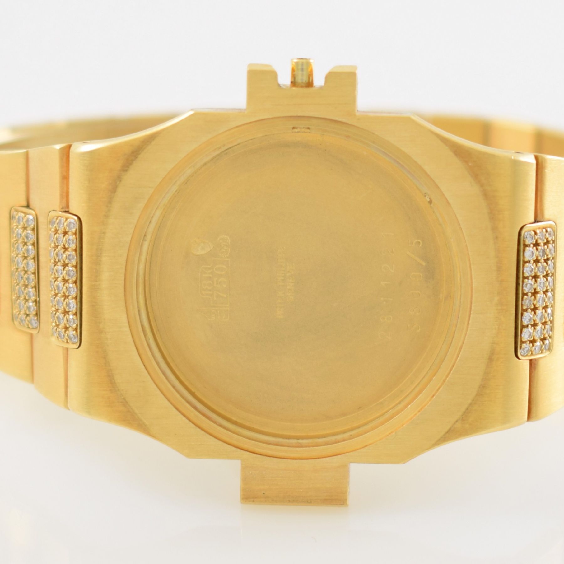 Detail m: PATEK PHILIPPE / ASPREY hochfeine Herrenarmbanduhr Modell Nautilus Design von Gerald Genta in GG 750/00 mit original Brillantbesatz, Automatik, ...