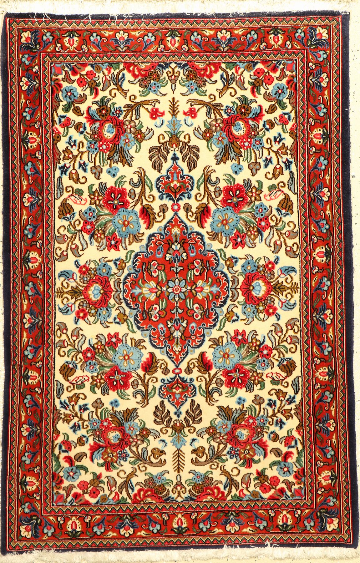 Ghom, Persien, ca. 40 Jahre, Wolle auf Baumwolle, ca. 230 x 138 cm, EHZ: 2