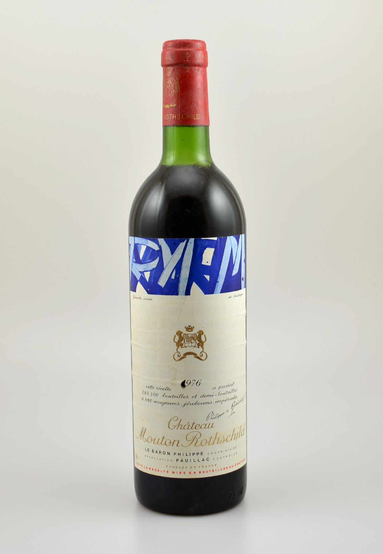 1 Flasche 1976 Chateau Mouton Rothschild, Pauillac, Premier Cru Classe, ca. 75 cl, Füllstand: ca. top shoulder, Etikett min. besch., unverkostet, ...