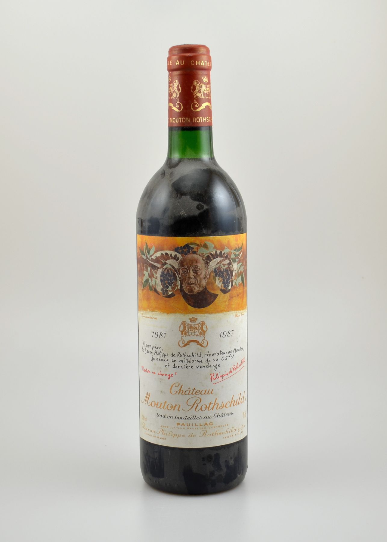 1 Flasche 1987 Chateau Mouton Rothschild, Pauillac, Premier Grand Cru Classe, ca. 75 cl, 12 % Vol., Füllstand: top shoulder, Etikett l. beschmutzt, ...