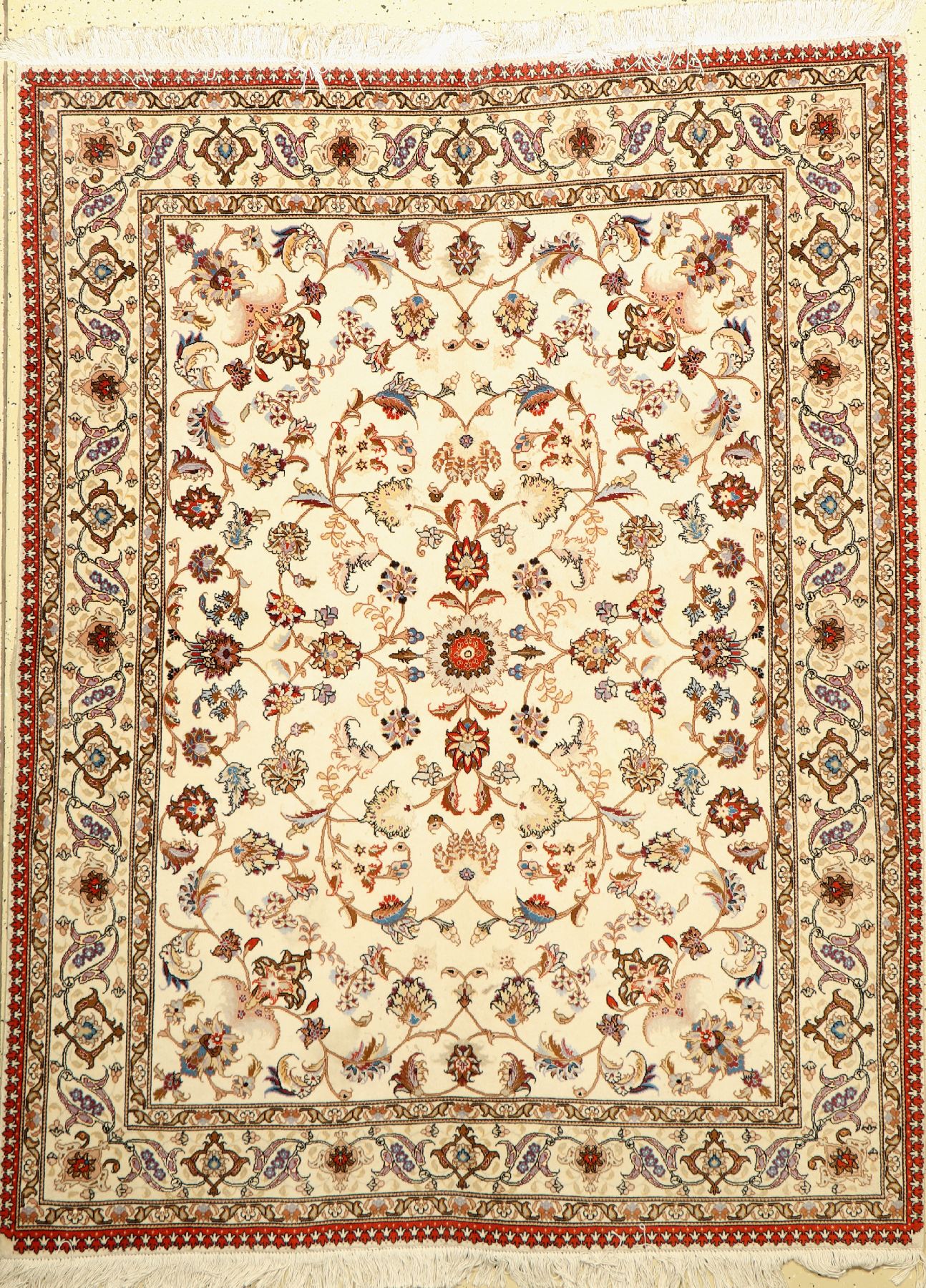 Täbriz fein, Persien, ca. 40 Jahre, Korkwolle mit Seide, ca. 194 x 151 cm, EHZ: 2-3(Wellig)