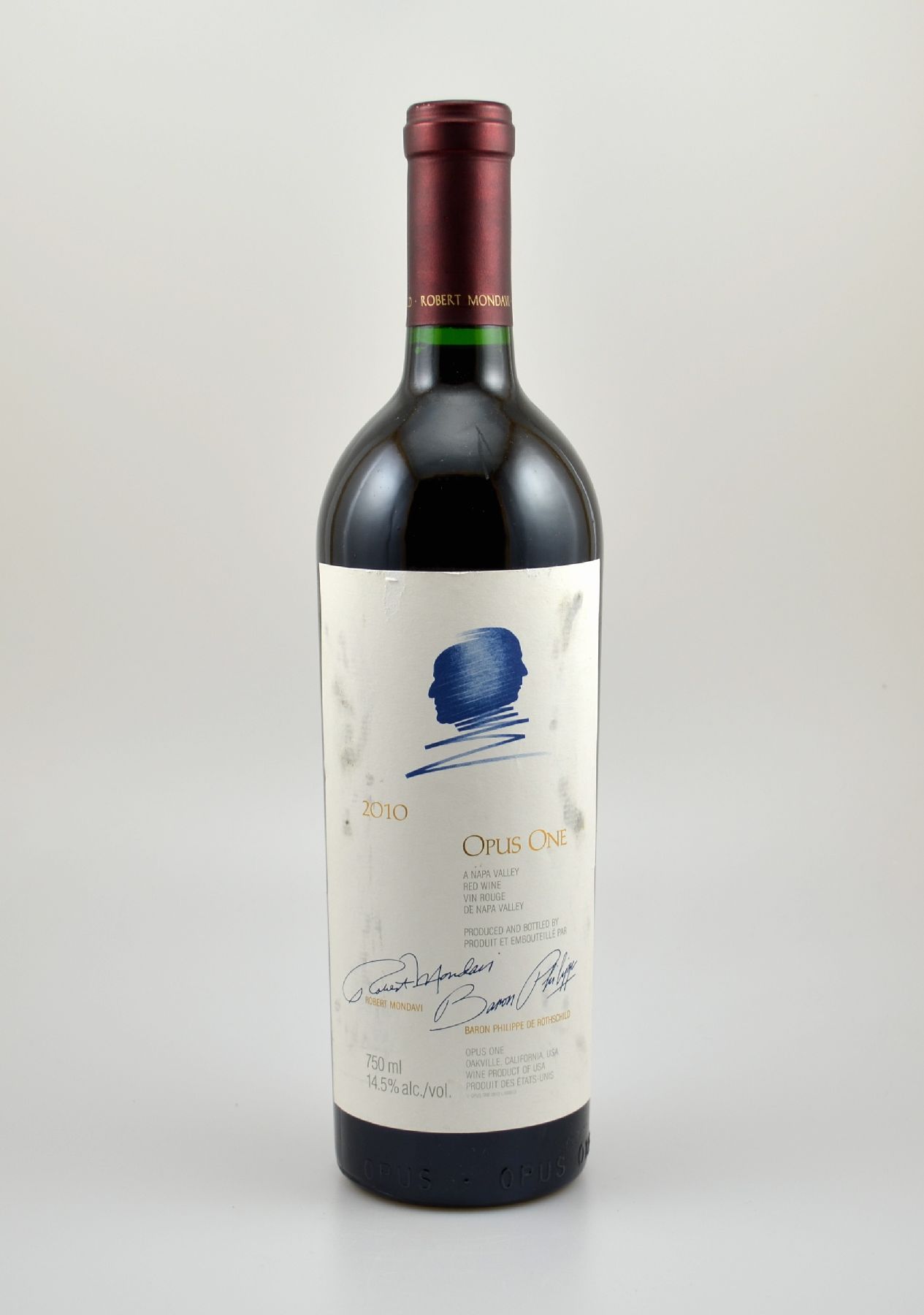 1 Flasche 2010 Opus One, Napa Valley-USA, 75 cl, 14,5 % Vol., Füllstand: into neck, Etikett fleckig, Bewertung: Parker 96/100 Punkte, Vinous Antonio ...