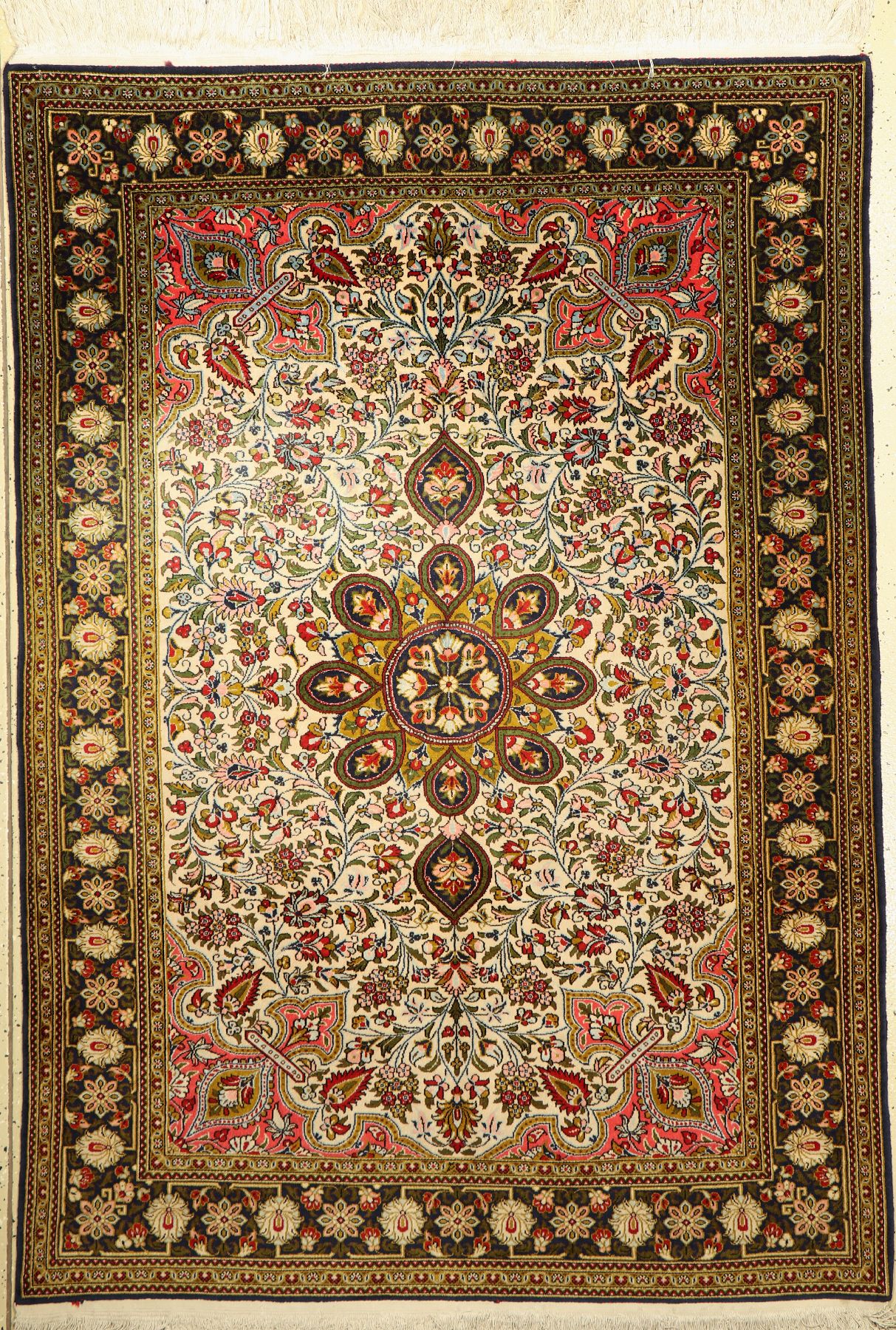 Ghom Kork, Persien, ca. 30 Jahre, Korkwolle, ca. 195 x 138 cm, EHZ: 2
