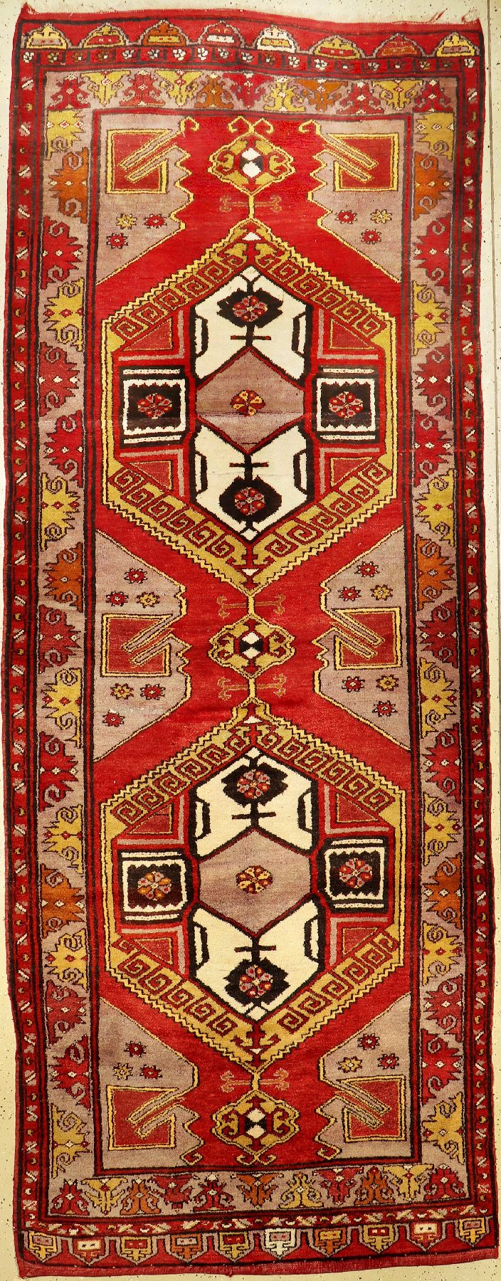 Anatol alt, Türkei, ca. 70 Jahre, Wolle aufWolle, ca. 368 x 142 cm, Karapinar Design, EHZ: 2-3