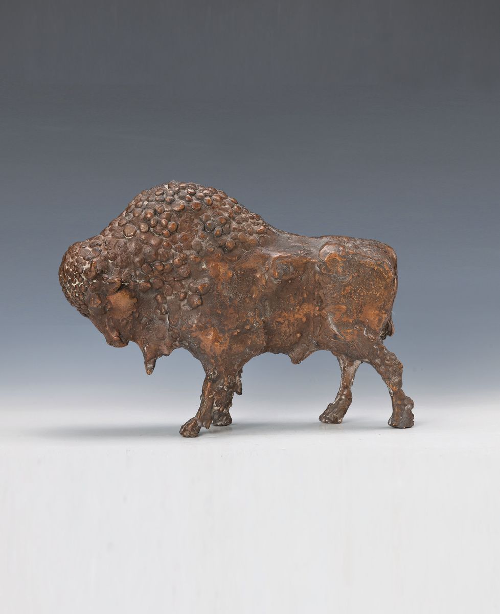 Hans Schröder, 1930-2010, Bildhauer und Maler aus Saarbrücken, hier Bison, Bronze, ca. 26 x 34 cm