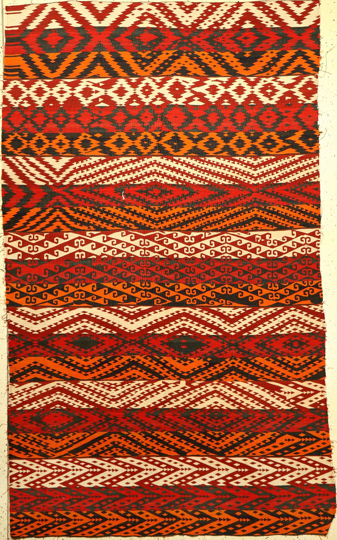 Ghugeri Kelim alt, Uzbekistan, um 1930, Wolle auf Wolle, ca. 250 x 153 cm, EHZ: 2-3