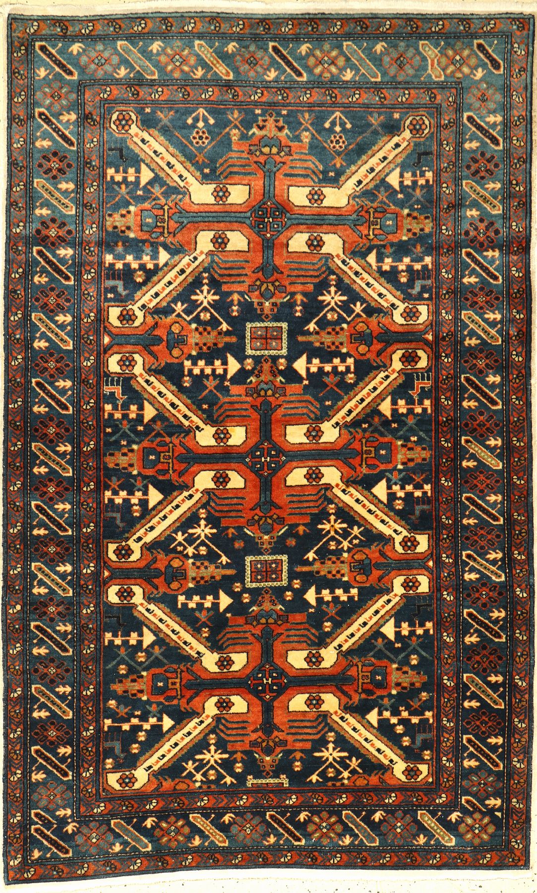 Eriwan alt, Rußland, ca. 60 Jahre, Wolle auf Baumwolle, ca. 166 x 103 cm, EHZ: 2