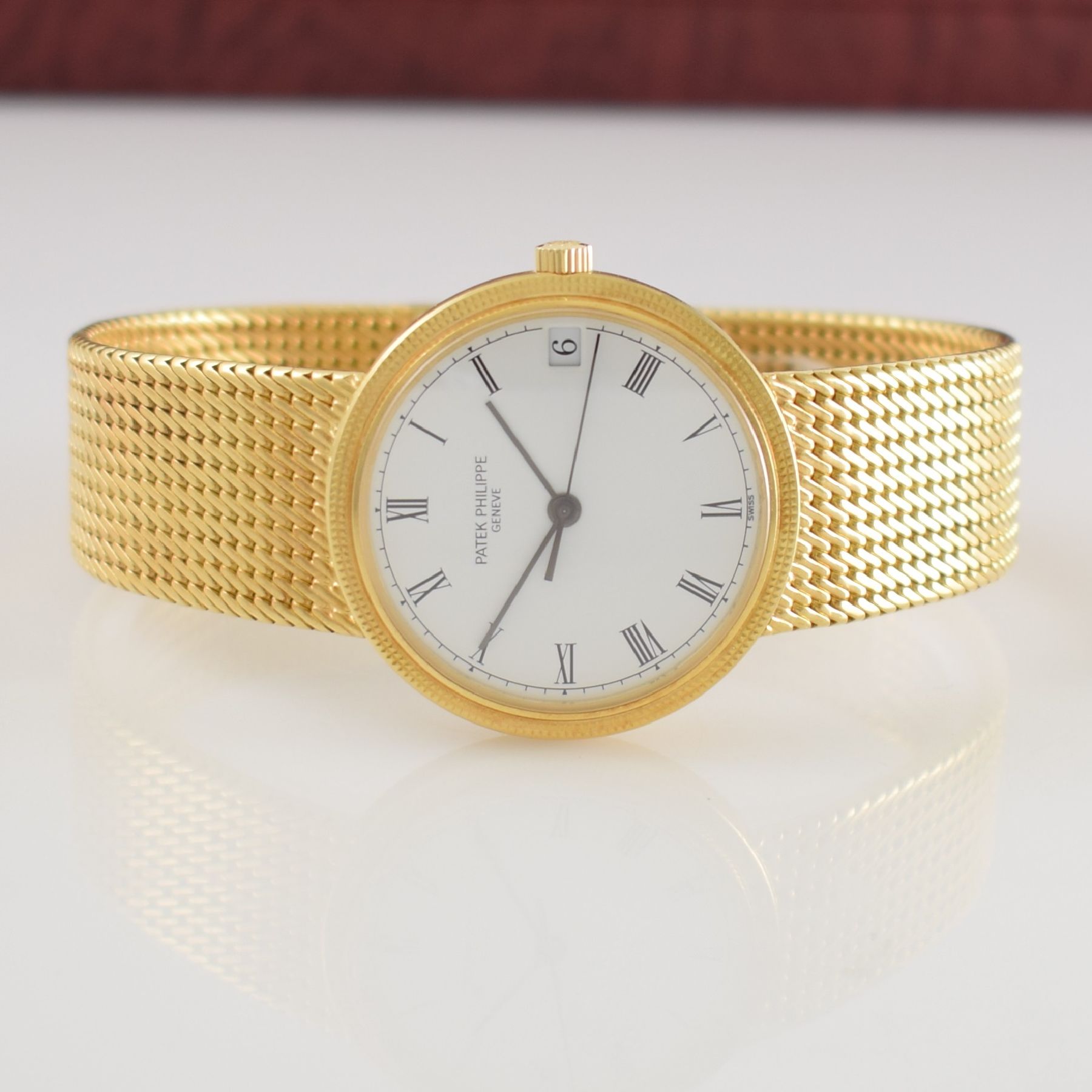 PATEK PHILIPPE feine Herrengoldbanduhr Modell Calatrava Ref. 3802/205, Schweiz um 2000, Automatik, GG 750/000, Boden aufgedr., Lün. im ...