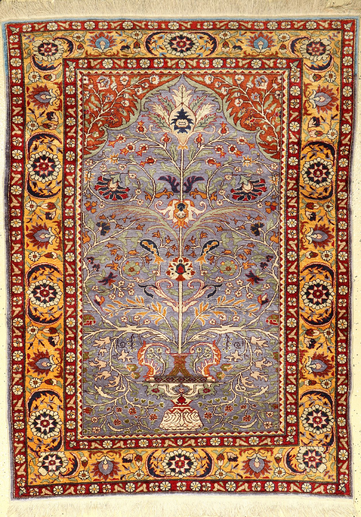 Kayseri Seide, Türkei, ca. 40 Jahre, reine Naturseide, ca. 153 x 113 cm, EHZ: 3