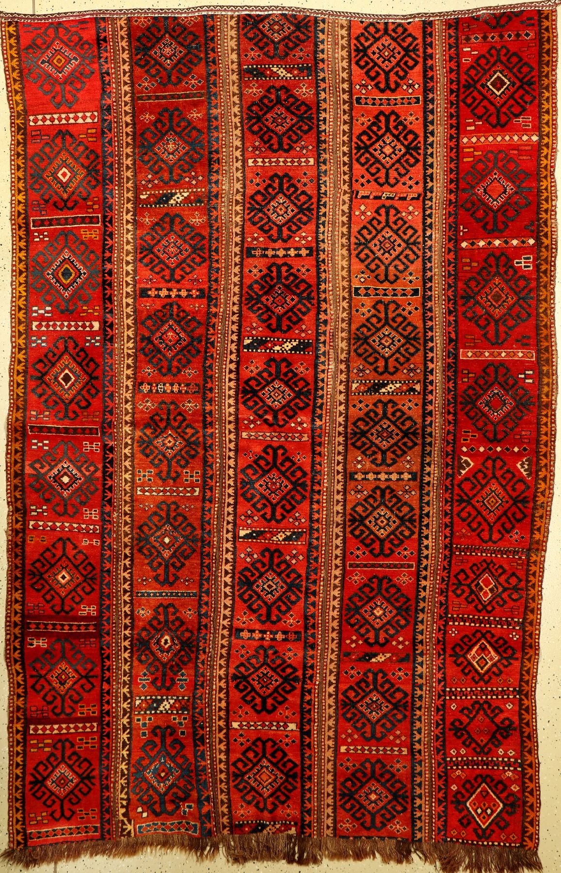Karapalpak "Zeltband" alt, (Fragment), Kirgizistan, um 1930, Wolle auf Wolle, ca. 263x 176 cm, Dekorativ