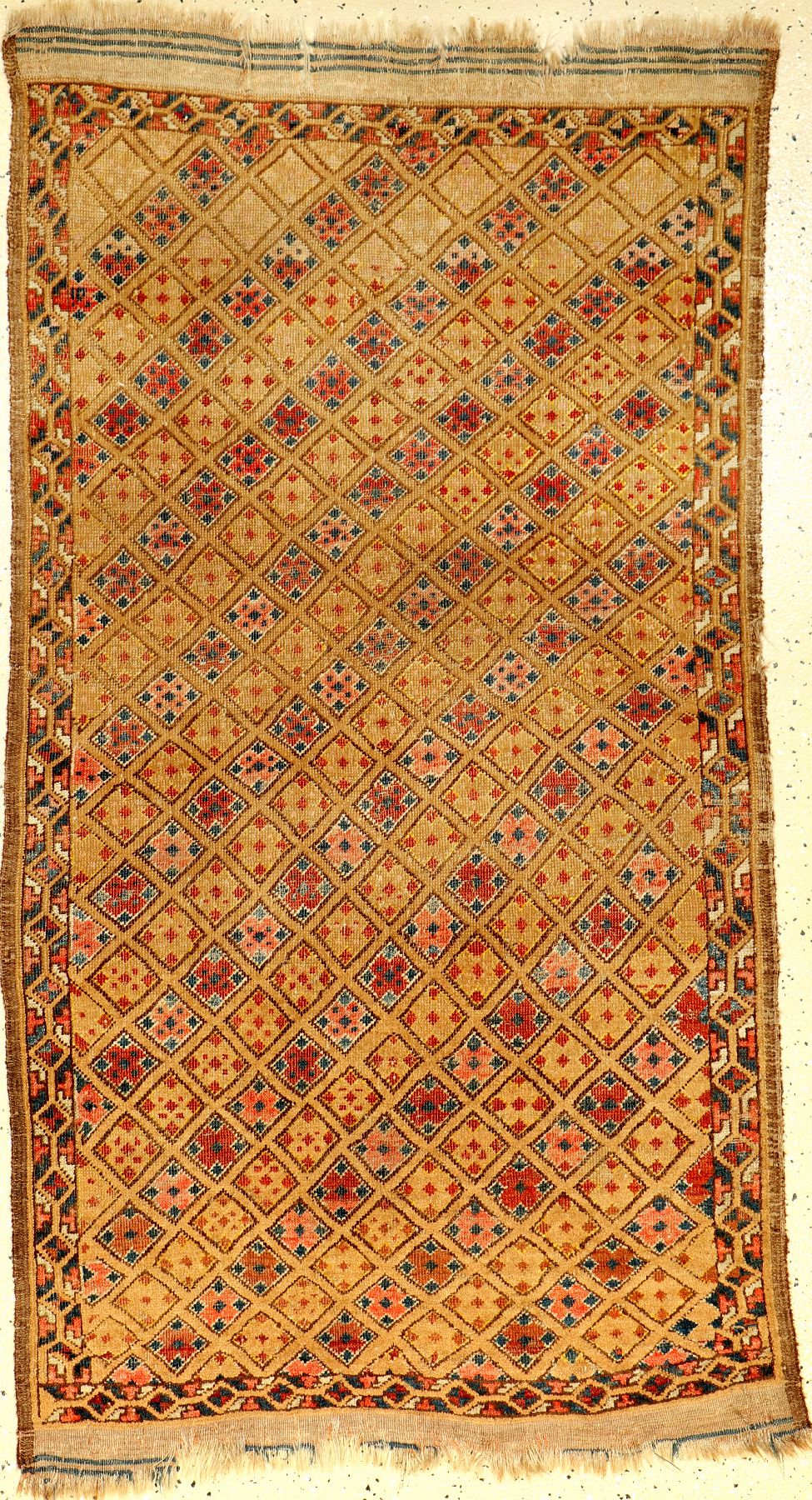Zentralasiatischer Teppich antik (Kamelwolle mit Seiden-Highlights), Zentralasien, um 1930, Wolle mit Seide auf Wolle, ca. 144 x 81 cm, EHZ: ...