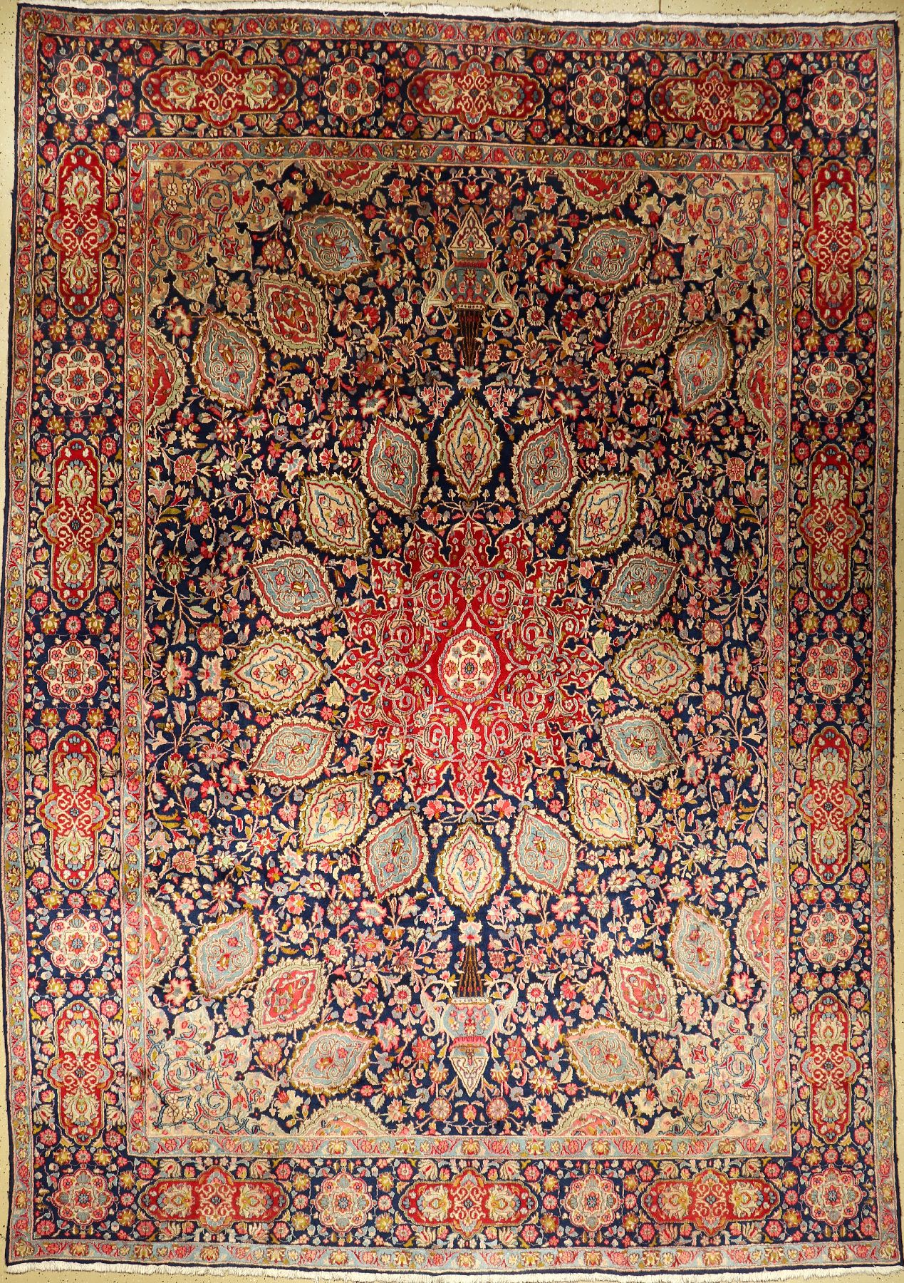 Kerman alt, Persien, ca. 60 Jahre, Wolle auf Baumwolle, ca. 400 x 285 cm, EHZ: 2-3
