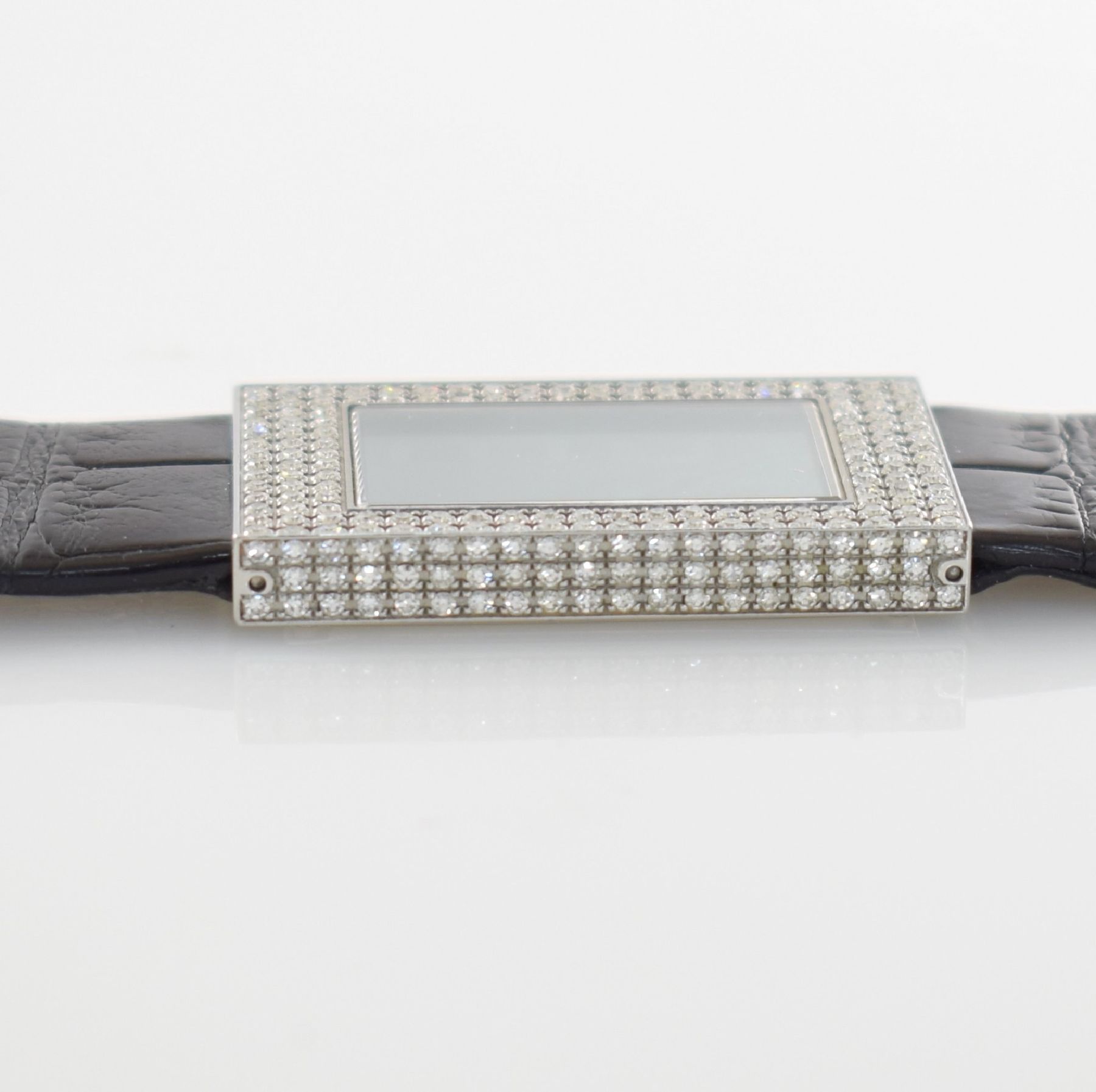 Detail i: VENTURA Armbanduhr mit Brillantbesatz designed von Flemming Bo Hansen, um 2000, Ref. S7-0364, Edelstahlgeh. inkl. orig. Lederband, Geh. wie Dornschl. ...