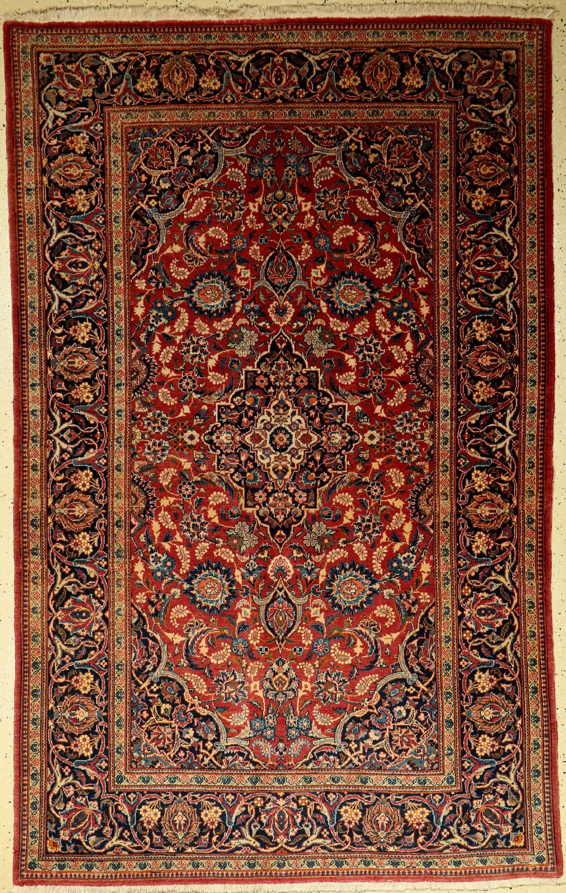 Keschan alt, Persien, ca. 60 Jahre, Wolle auf Baumwolle, ca. 213 x 135 cm, EHZ: 2, (Gleichmäßig verblaßt)