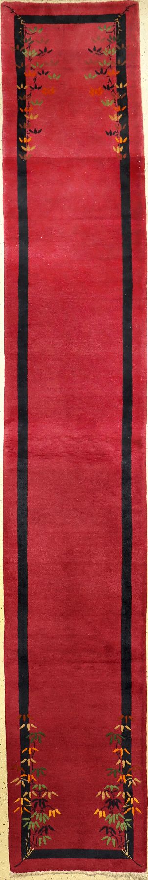 Peking "Galerie" alt, China, um 1940, Wolleauf Baumwolle, ca. 446 x 73 cm, seltenes Format, EHZ: 2, (unterer Bereich Abraschiert)