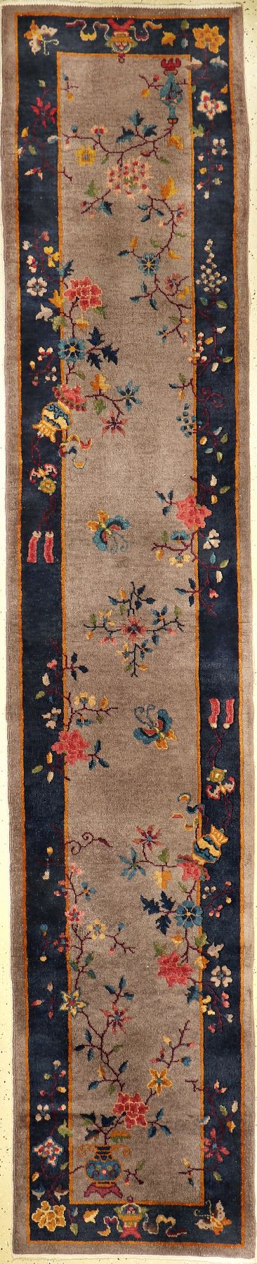 Peking "Galerie" alt, China, um 1920, Wolleauf Baumwolle, ca. 356 x 70 cm, seltenes Format, dekorativ, EHZ: 3, (Gebrauchsspuren)