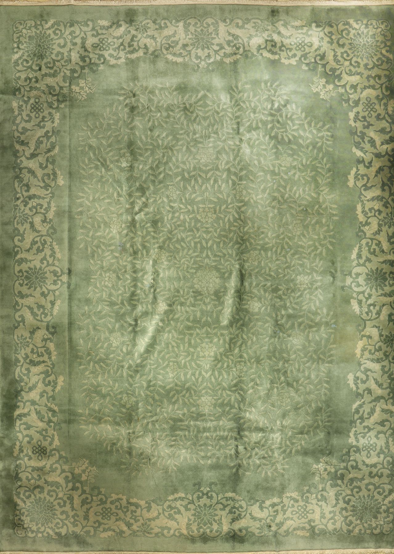 Großer grüner Peking alt, China, um 1950, Wolle auf Baumwolle, ca. 485 x 363 cm, edel und dekorativ, Lotus Design, EHZ: 3, mintgrün